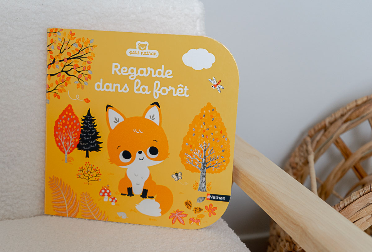 Regarde dans la foret - Album jeunesse automne